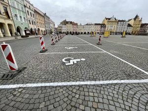 Obnova parkovacích míst na náměstí Přemysla Otakara II. Autor: Zdopravy.cz/Jan Šindelář
