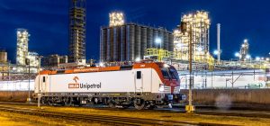 Sedmá lokomotiva Siemens Vectron společnosti Orlen Unipetrol Doprava (březen 2023). Pramen: Orlen Unipetrol