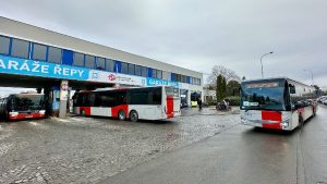 Autobus Iveco Crossway pro Airport Express. Foto: DPP / Daniel Šabík