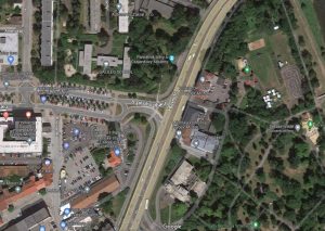 Současná podoba křížení ulic Hlavní třída a 8. pěšího pluku ve Frýdku-Místku.
Zdroj: Google Maps