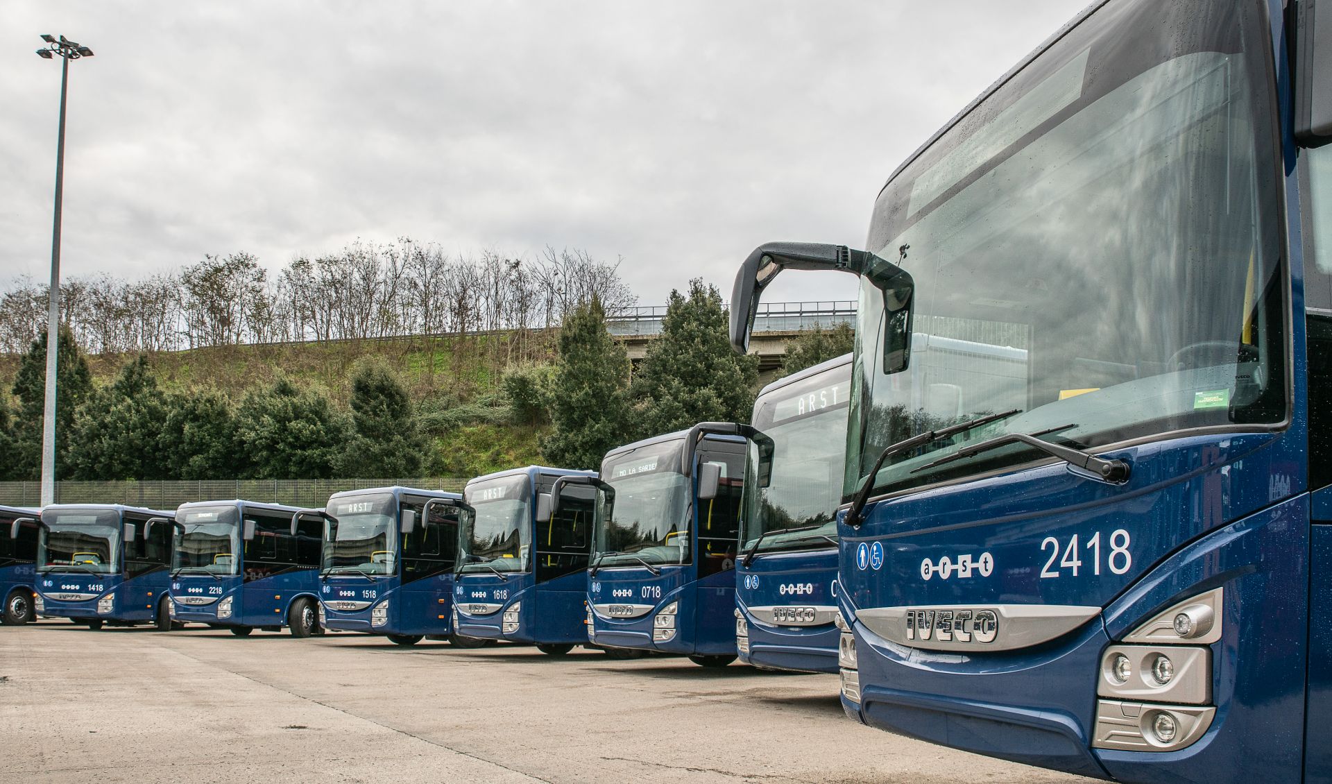 Nové autobusy Iveco Crossway pro Sardinii. Pramen: ARST