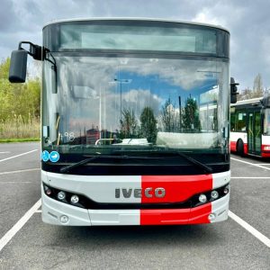 Nový autobus Iveco Streetway 18M pro Dopravní podnik hl. m. Prahy. Foto: DPP