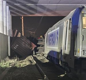 Srážka nákladních vlaků u Kittsee. Foto: Bezirksfeuerwehrkommando Neusiedl am See