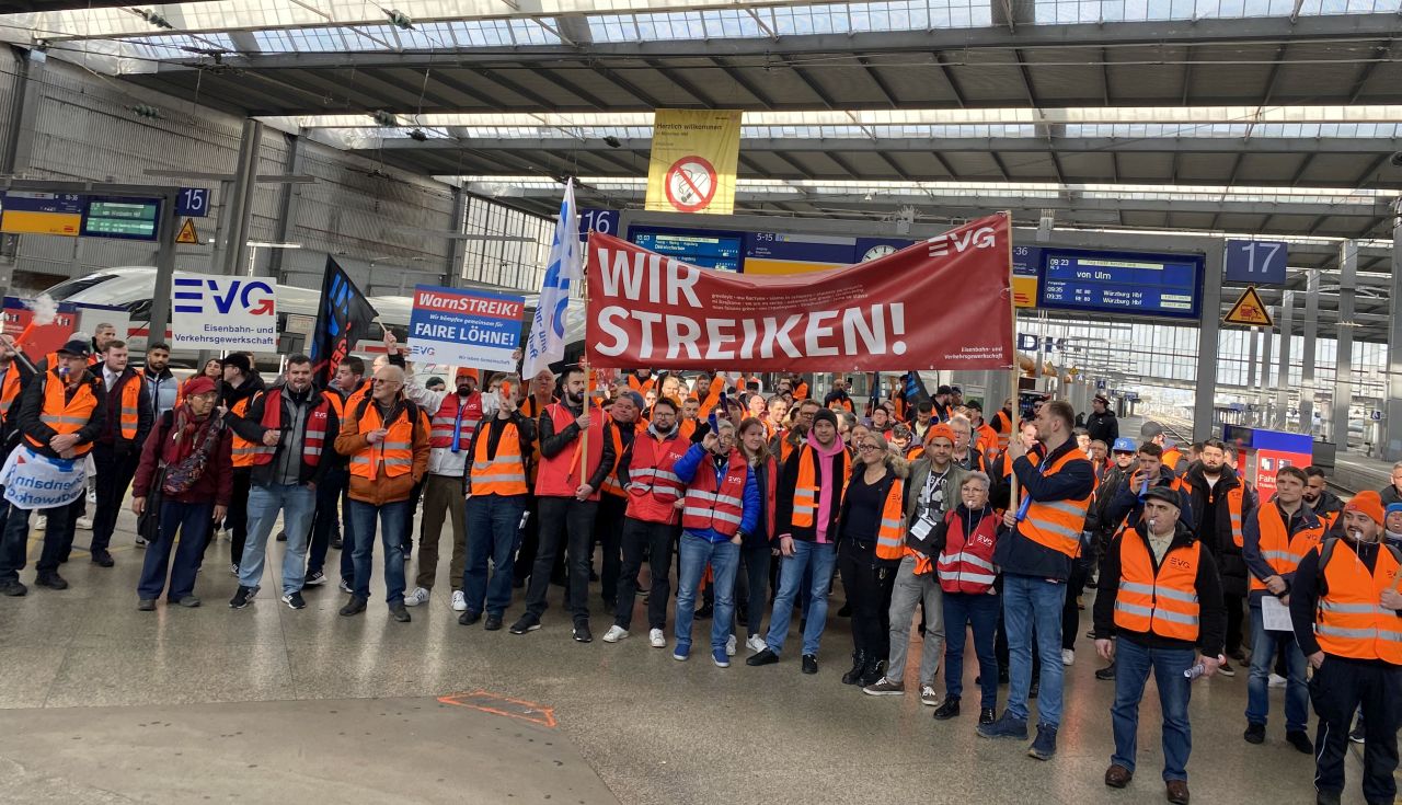 Dubnová stávka železničářů v Mnichově. Foto: EVG