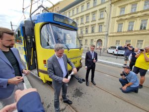 Křest tramvaje na podporu Ukrajiny. Foto: Jan Nevyhoštěný, Zdopravy.cz