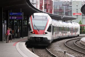 První jednotka FLIRT pro S-Bahn v okolí Zugu. Foto: Stadler Rail