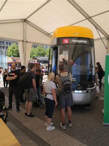 Nová tramvaj XXL Plus pro Lipsko. Foto: l.de