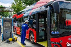Představení vodíkových autobusů Solaris Urbino 12 Hydrogen pro Bratislavu. Zdroj: Dopravný podnik Bratislava