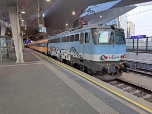 Postrková lokomotiva vlaku RegioJetu z Vídně. Foto: Aleš Petrovský
