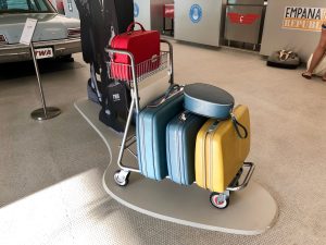 Zavazadla a kufry na letišti. Foto: w_lemay, CC0, via Wikimedia Commons
