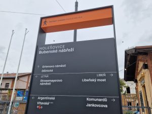 Obelisk nové pražské navigace. Foto: Jan Nevyhoštěný, Zdopravy.cz