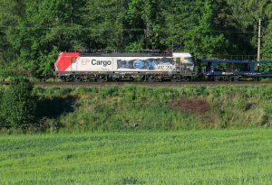 Elektrická lokomotiva Siemens Vectron ve službách EP Cargo. Pramen: EPLI