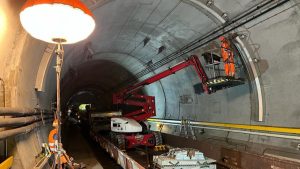Gotthardský úpatní tunel po vykolejení nákladního vlaku. Foto: SBB
