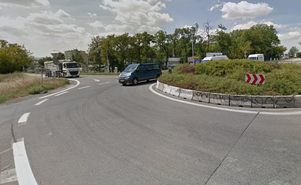 Křižovatka na silnici II/430 v Brně-Slatině. Foto: Google Street View