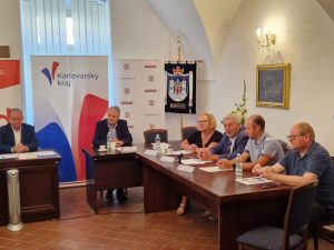 Zástupci čtyř krajských úřadů představili projekt Čtyřmezí. Foto: Jan Nevyhoštěný, Zdopravy.cz