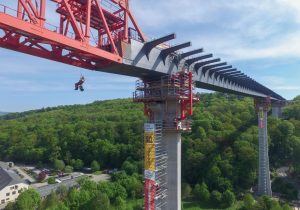 Most v Pirně překonává údolí říčky Gottleuba ve výšce 70 metrů a bude dlouhý 912 metrů. Foto: Metrostav