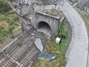 Poškození dopravní infrastruktury v údolí Maurienne v Savojských Alpách. Foto: SNCF Réseau