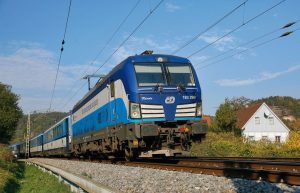 Vlak EC Berliner na německé straně hranice. Pramen: Archiv ČD