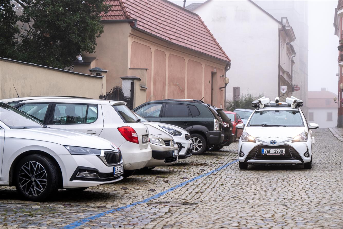 Monitorovací auto slouží jihlavské městské policii ke kontrole parkování. Zdroj: Jihlava.cz