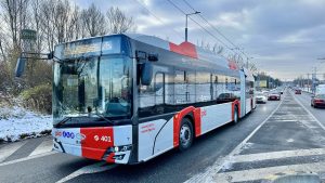 První zkušební jízda trolejbusu Škoda-Solaris 24m v Praze. Foto: DPP