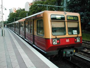 Souprava 485 berlínské S-Bahn. Zdroj: Jorges, CC BY-SA 3.0, via Wikimedia Commons