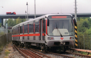 Příjezd první soupravy M1 do depa Kačerov – 8. 7. 1998. Zdroj: archiv DPP