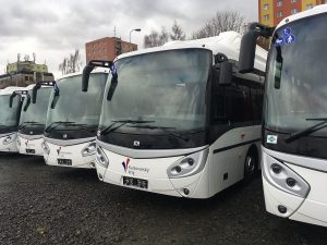 Nové autobusy pro Karlovarský kraj. Foto: FB Petra Kulhánka