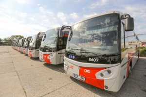 Nové autobusy SOR ICN 12 v barvách PID pro OAD Kolín. Foto: OAD Kolín