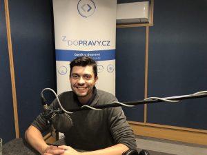 Rosťa Kopecký při natáčení podcastu Cesty Zdopravy. Foto: Ondřej Kubala