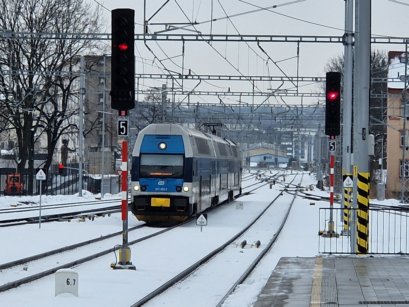 Dokončená rekonstrukce nádraží Praha - Vysočany a trati do Mstětic. Foto: Zdopravy.cz, Jan Nevyhoštěný