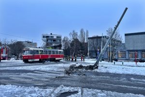 Vykolejení tramvaje na Petřinách. Foto: Tomáš Kohout