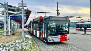 Zkušební provoz trolejbusu Škoda Solaris 24m v Praze. Foto: DPP