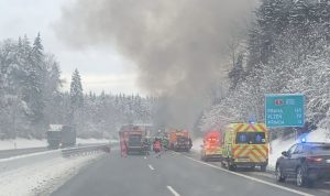 Požár kamionu na D5. Foto: Policie ČR