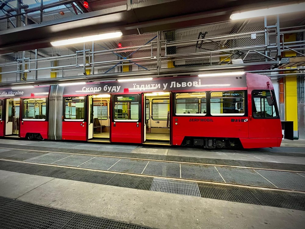 Tramvaj z Bernu pro Lvov. Zdroj: Velvyslanectví Ukrajiny ve Švýcarsku