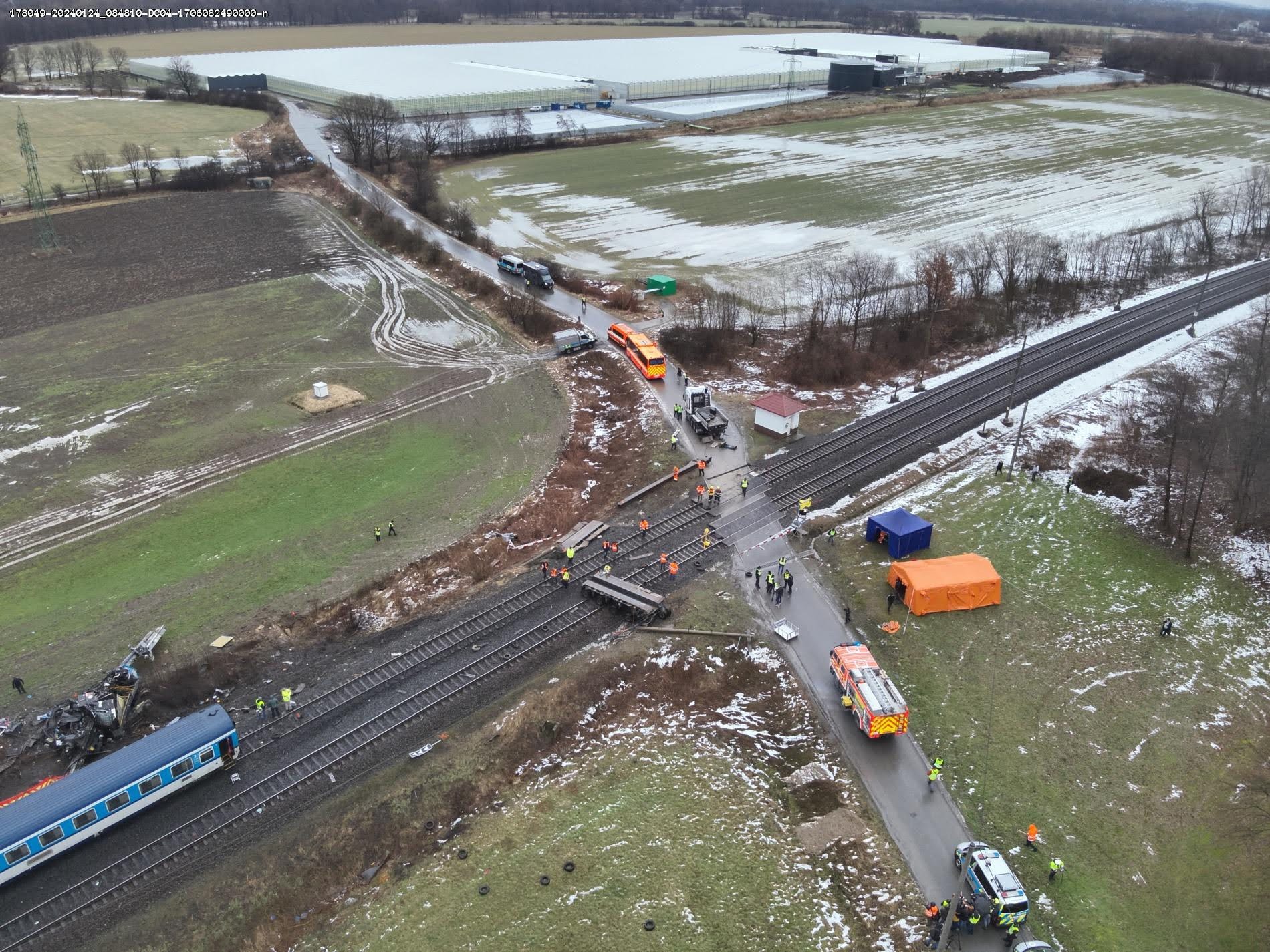 Nehoda na přejezdu u Dolní Lutyně, záběry z dronu. Foto: Správa železnic