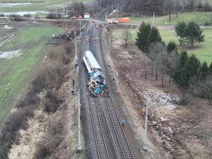 Likvidace nehody na přejezdu u Dolní Lutyně. Foto: Správa železnic