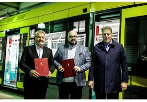 Podpis smlouvy na další tramvaje Stadler Tango NF3 pro Sarajevo. Foto: Vláda Kantonu Sarajevo