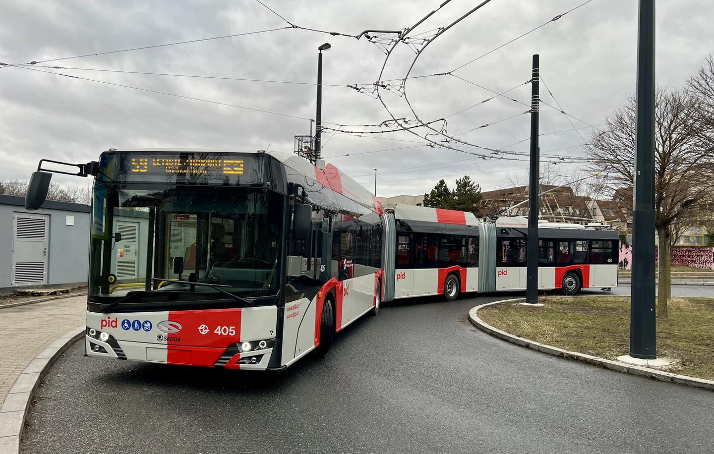 Testovací jízda trolejbusu Škoda Solaris 24m z Nádraží Veleslavín na Letiště Václava Havla. Foto: Dominika Brabcová / DPP