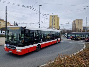 Autobusový terminál Nádraží Veleslavín. Foto: Zdopravy.cz, Jan Nevyhoštěný