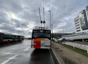 Testovací jízdy trolejbusu Škoda Solaris 24m na pražské letiště. Foto: DPP