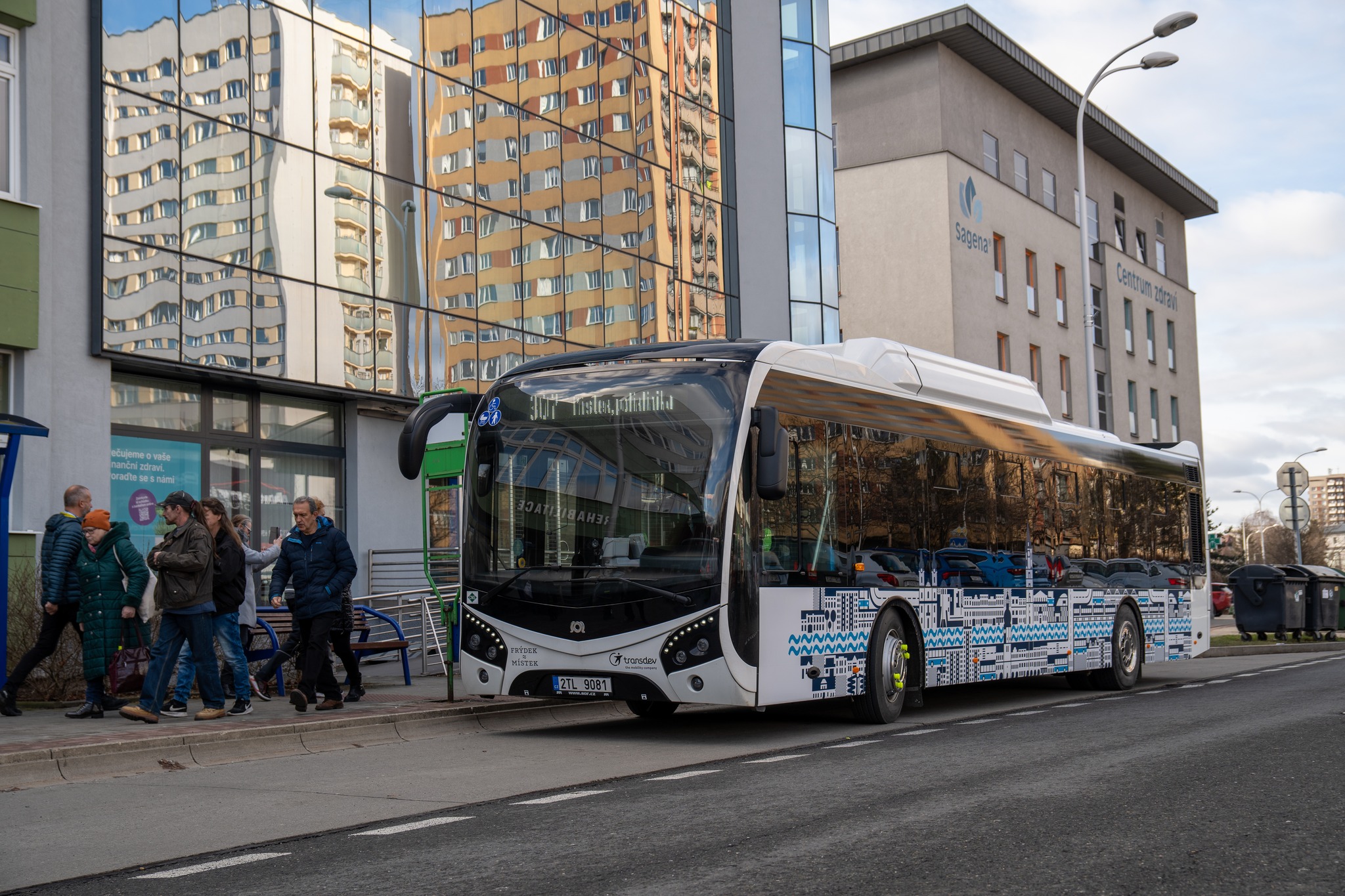 Autobus dopravce Transdev Slezsko ve Frýdku-Místku. Zdroj: Město Frýdek-Místek