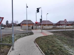 Nový chodník a přechod v obci Velké Přílepy. Foto: SFDI