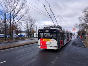 Testovací jízdy trolejbusu Škoda Solaris 24m na pražské letiště. Foto: Zdopravy.cz