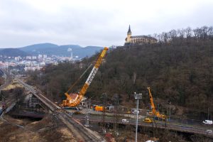 Demontáž staré mostní konstrukce v Ústí nad Labem. Pramen: Strabag