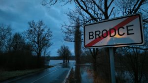 Zatopená silnice u Brodců. Foto: Krajská správa a údržba silnic Středočeského kraje