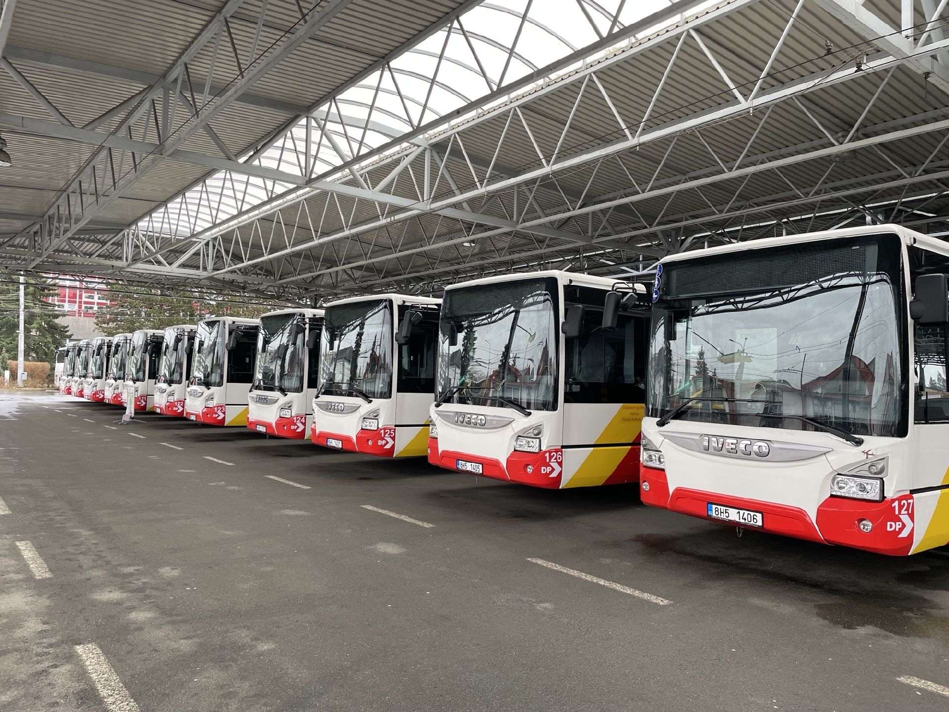 Nové autobusy Iveco Urbanway pro Hradec Králové. Pramen: DPMHK