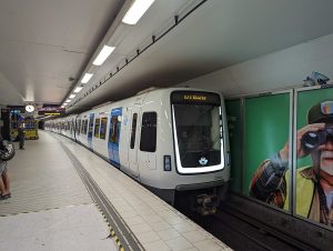 Metro Movia C30 ve Stockholmu. Foto: AleWi / Wikimedia Commons