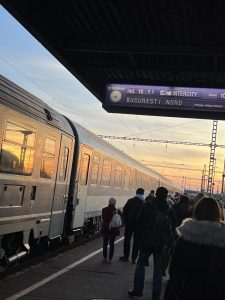 Přestup v Szolnoku do vlaku směr Bukurešť. Foto: David Ryšánek