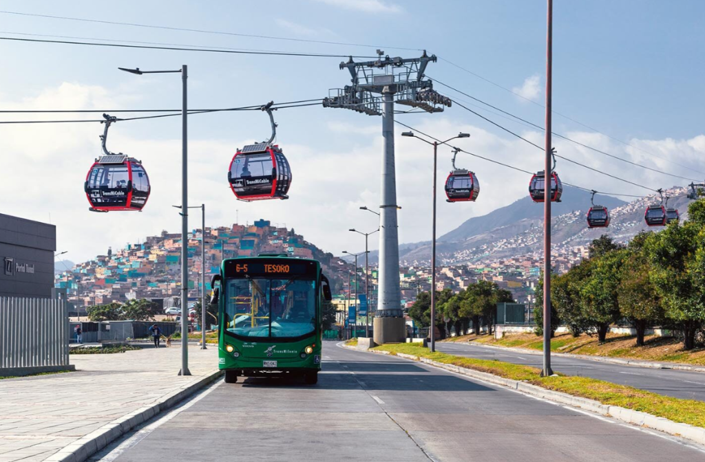 Metropolitní lanovky v Latinské Ametice. Zdroj: Doppelmayr