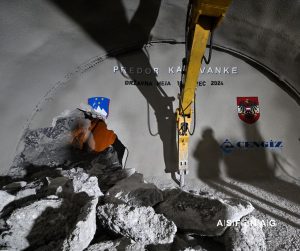 Prorážka druhé trouby tunelu Karawanky. Foto: Asfinag